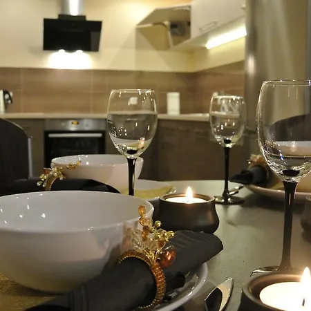City House - Golden Апартаменты *