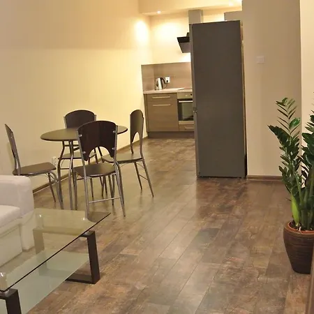 City House - Golden Апартаменты *